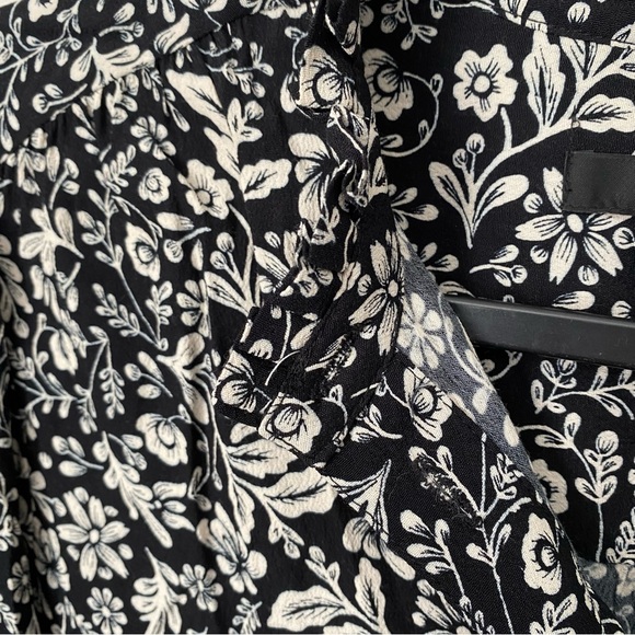 J.Crew Black White Floral Long Sleeve Blouse Women’s Small - Picture 4 of 6